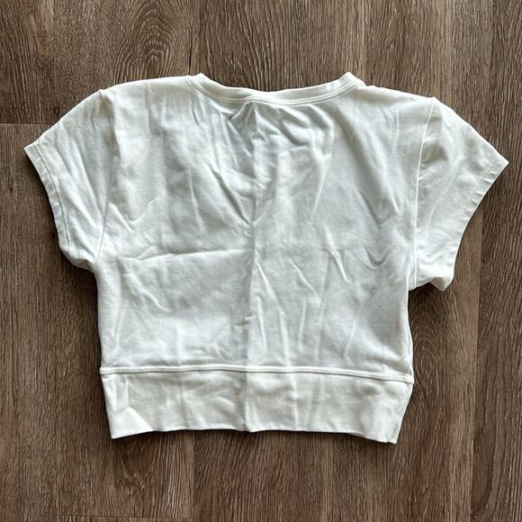 Old Navy Powerchill Crop Short Sleeve Top - Picture 4 of 4